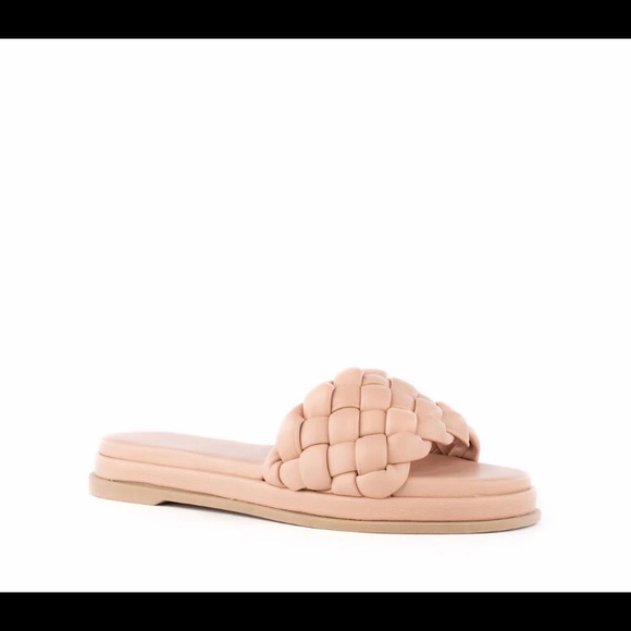 NWT Seychelles Bellissima Nude Slide 7 - Picture 1 of 5